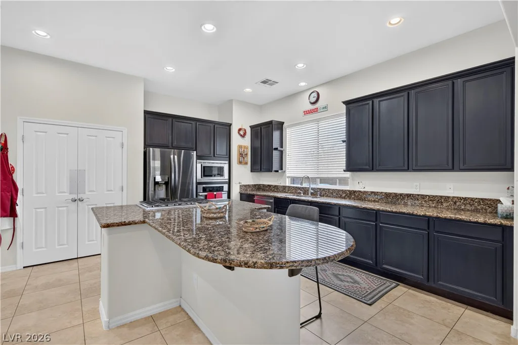 8618 Amber Autumn, Las Vegas, NV 89131