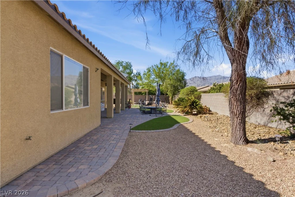 8618 Amber Autumn, Las Vegas, NV 89131