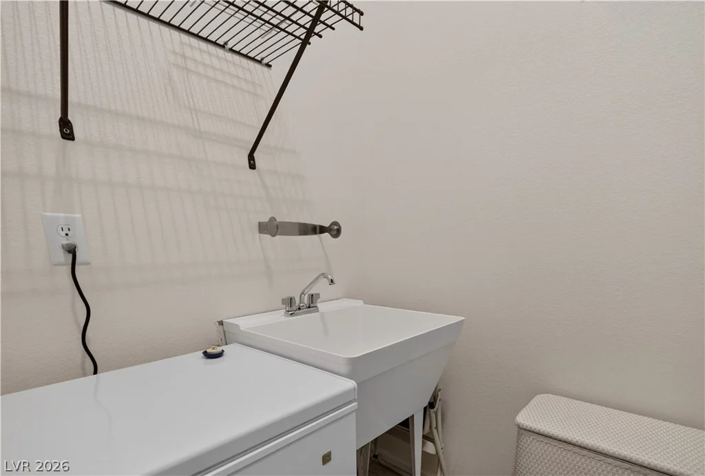 8618 Amber Autumn, Las Vegas, NV 89131