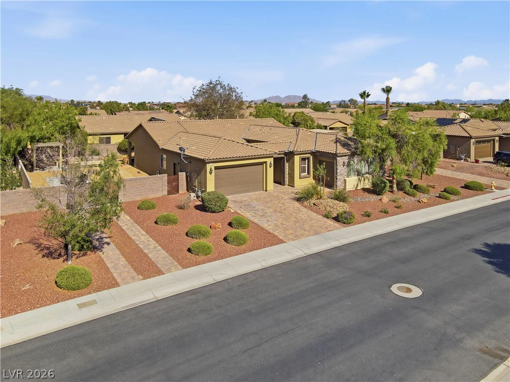 8618 Amber Autumn, Las Vegas, NV 89131
