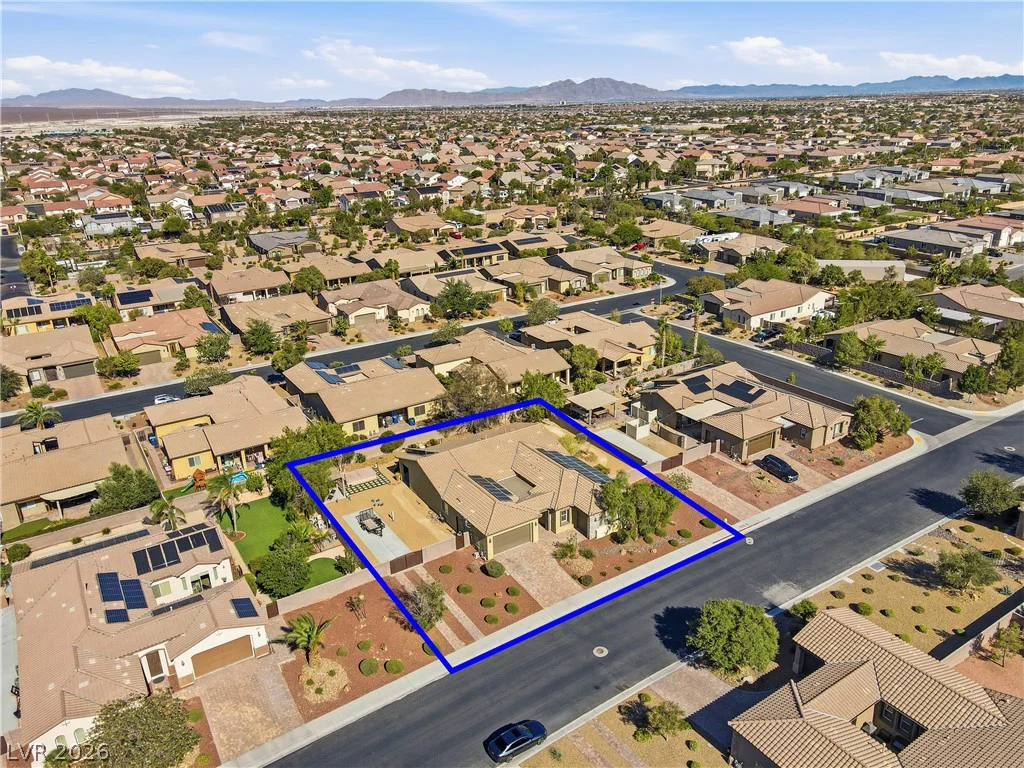 8618 Amber Autumn, Las Vegas, NV 89131