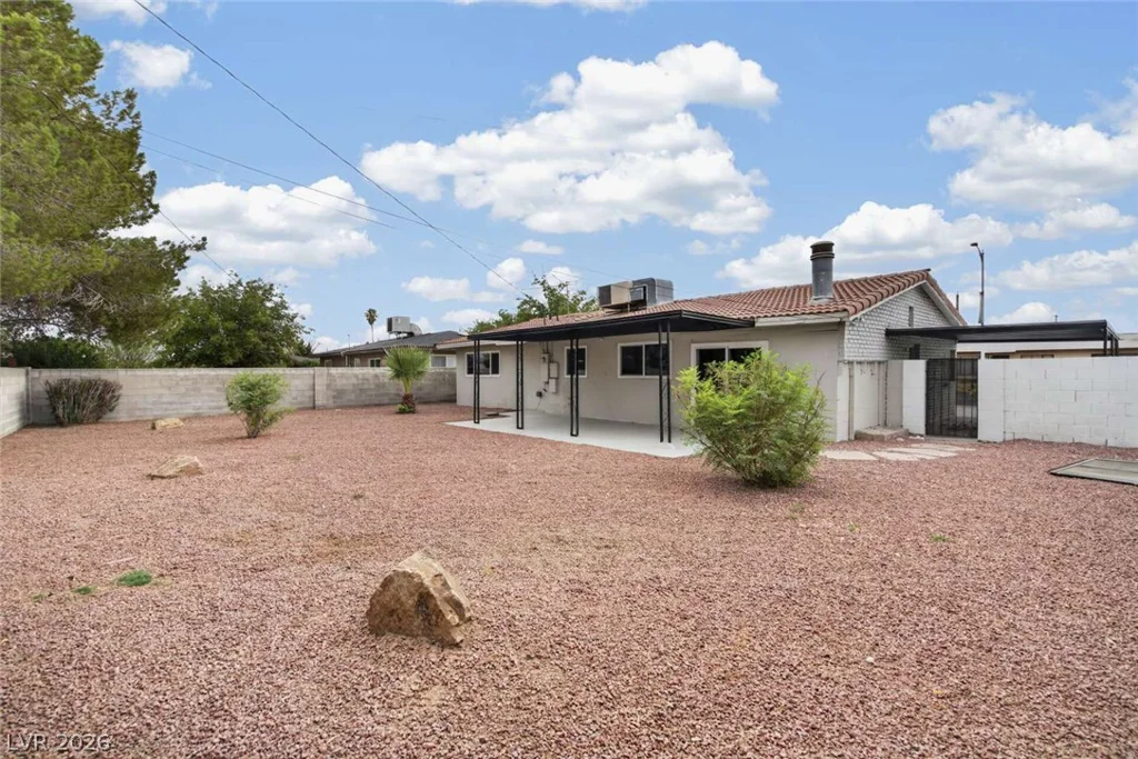 1669 G, Las Vegas, NV 89106