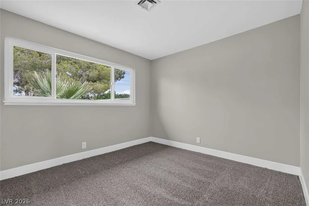 1669 G, Las Vegas, NV 89106
