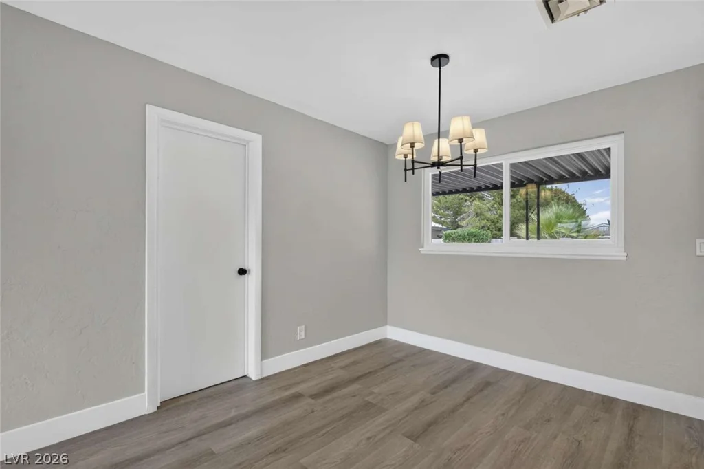 1669 G, Las Vegas, NV 89106