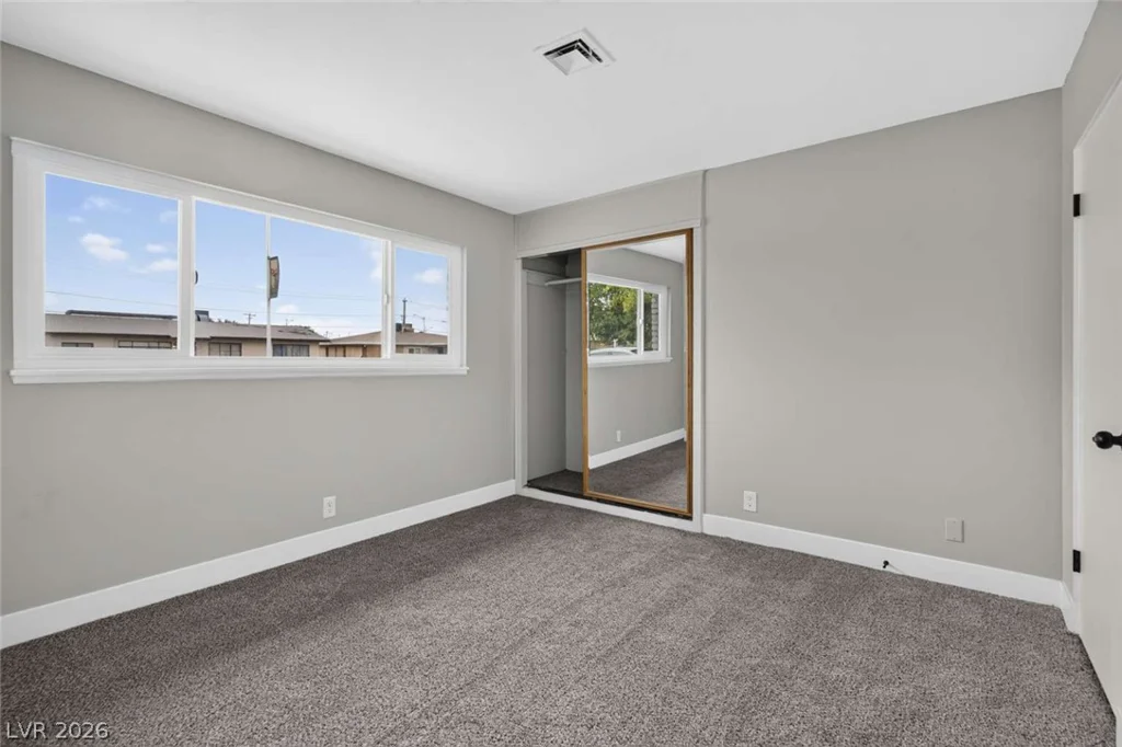 1669 G, Las Vegas, NV 89106