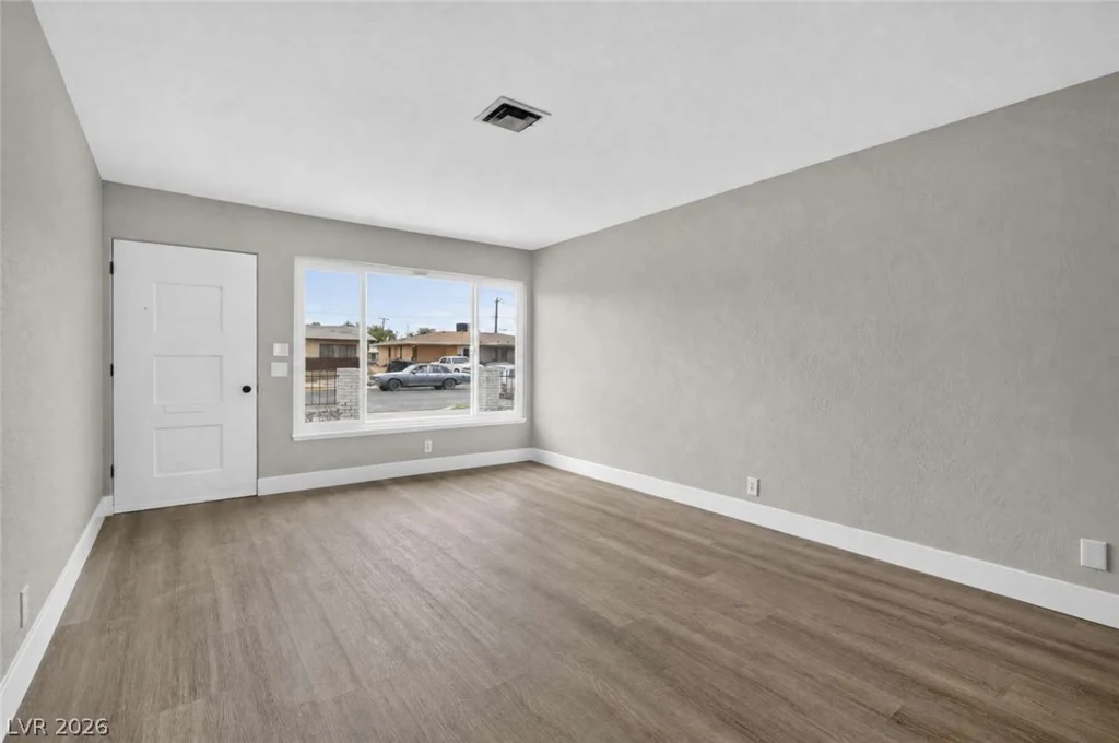 1669 G, Las Vegas, NV 89106