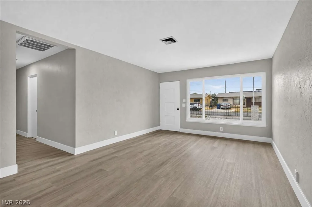 1669 G, Las Vegas, NV 89106