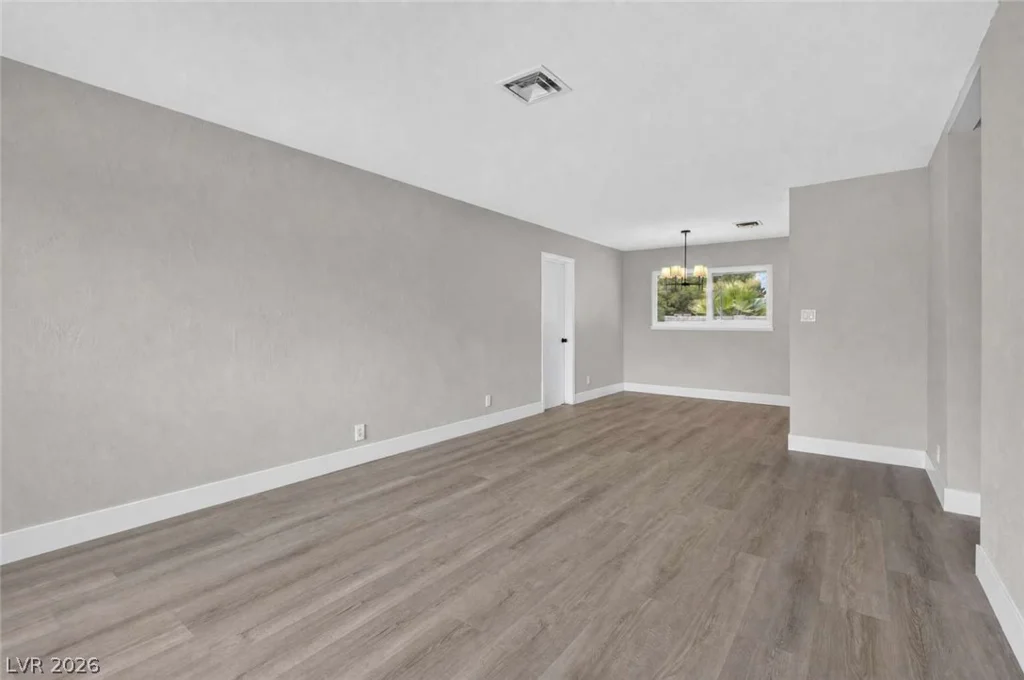 1669 G, Las Vegas, NV 89106
