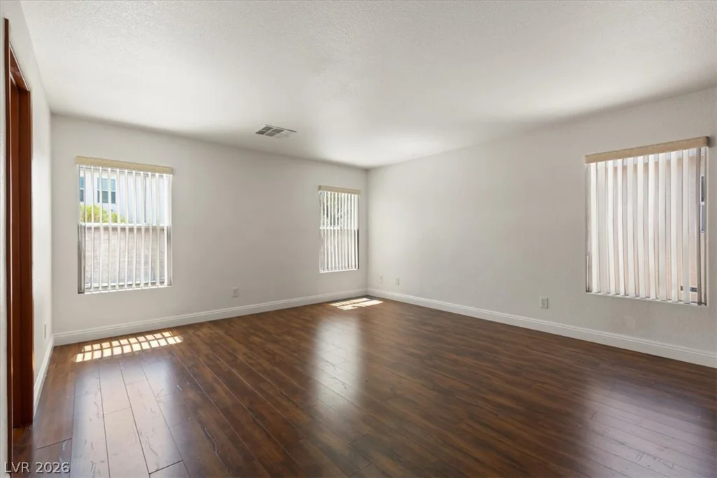 5009 Lone Wolf, Las Vegas, NV 89131