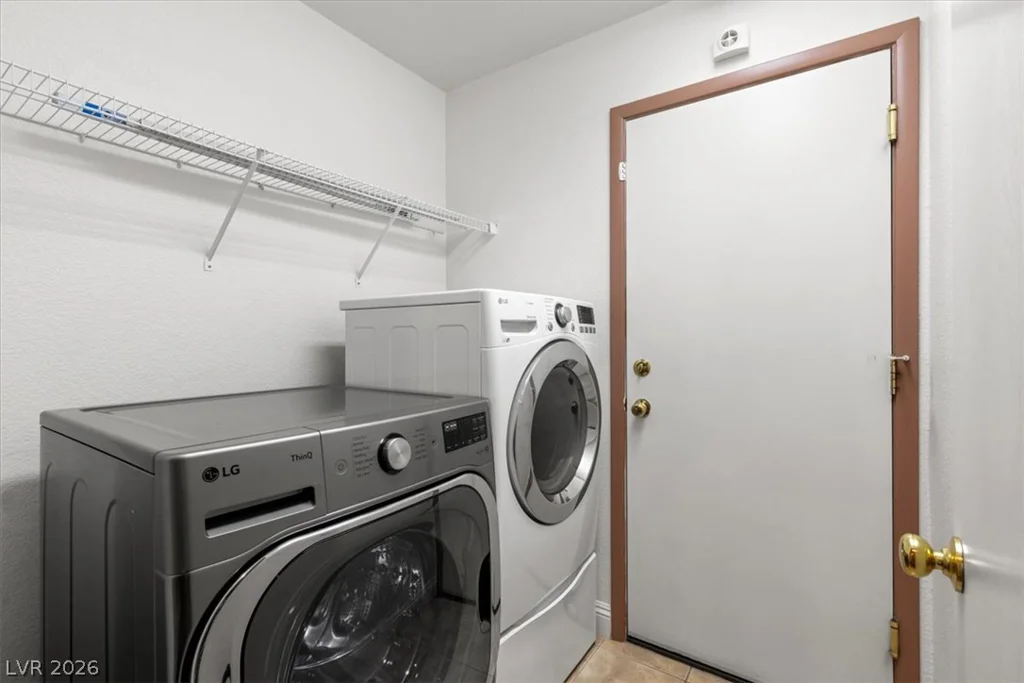 5009 Lone Wolf, Las Vegas, NV 89131