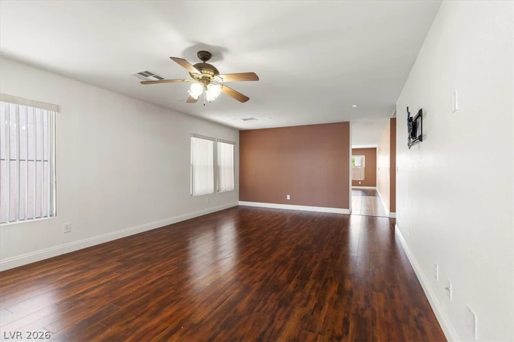 5009 Lone Wolf, Las Vegas, NV 89131