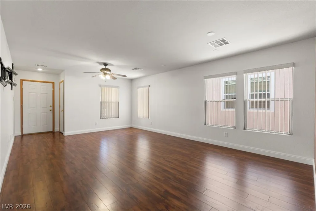 5009 Lone Wolf, Las Vegas, NV 89131