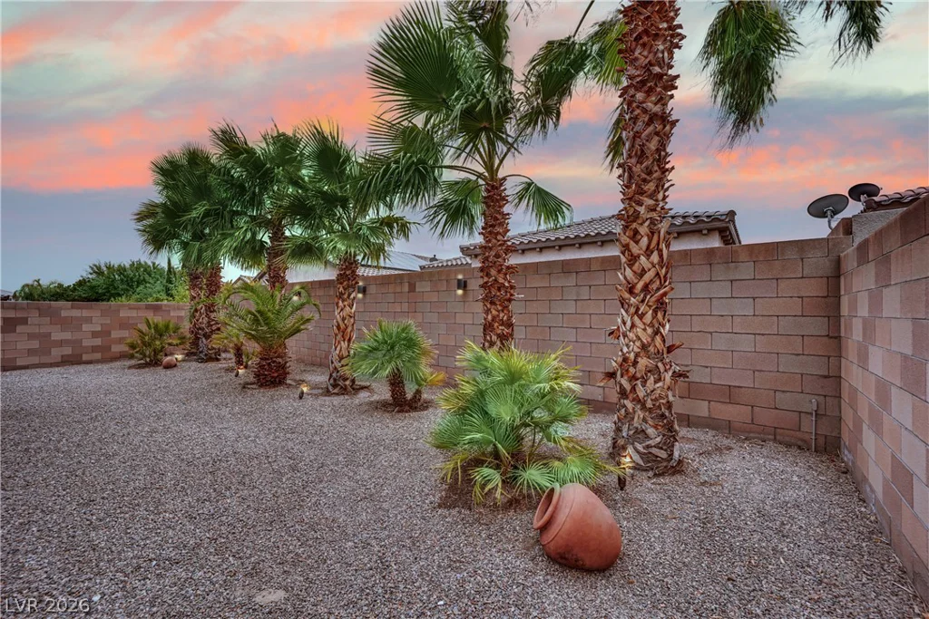279 Via Della Fortuna, Henderson, NV 89011