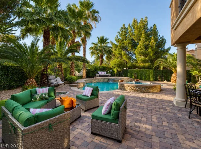 15 Benevolo, Henderson, NV 89011