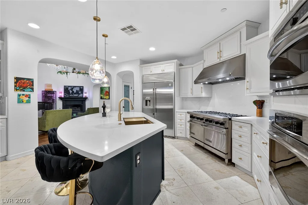 15 Benevolo, Henderson, NV 89011