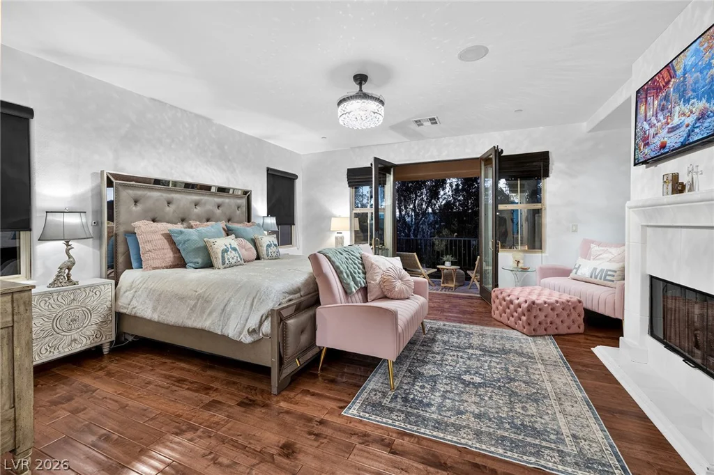15 Benevolo, Henderson, NV 89011
