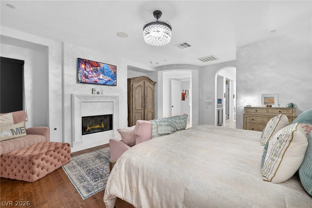 15 Benevolo, Henderson, NV 89011