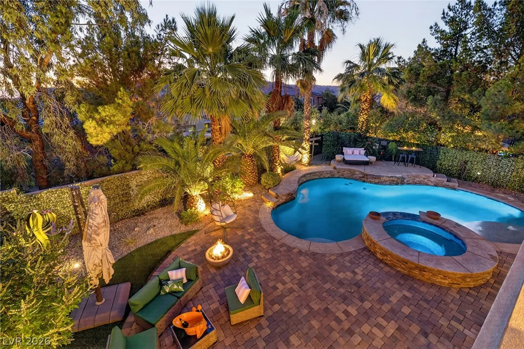 15 Benevolo, Henderson, NV 89011