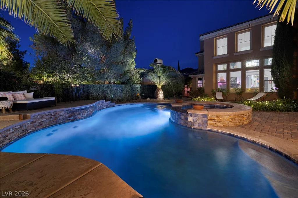 15 Benevolo, Henderson, NV 89011