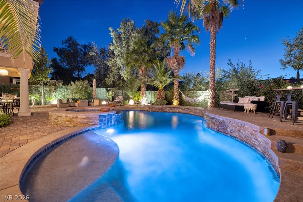 15 Benevolo, Henderson, NV 89011