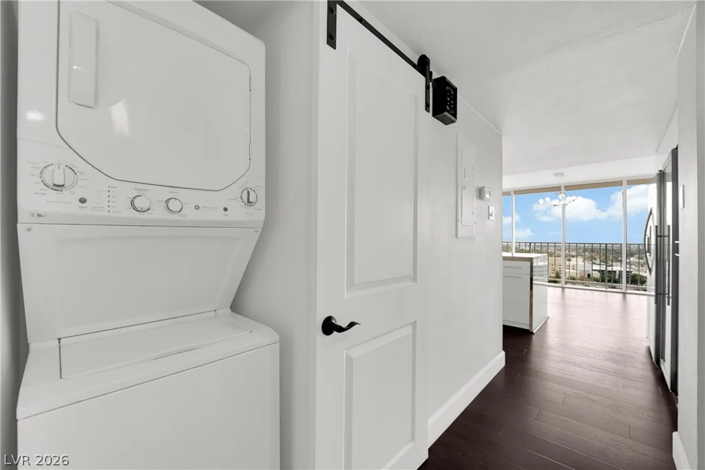 3111 Bel Air, Las Vegas, NV 89109
