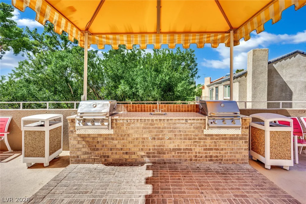 3111 Bel Air, Las Vegas, NV 89109