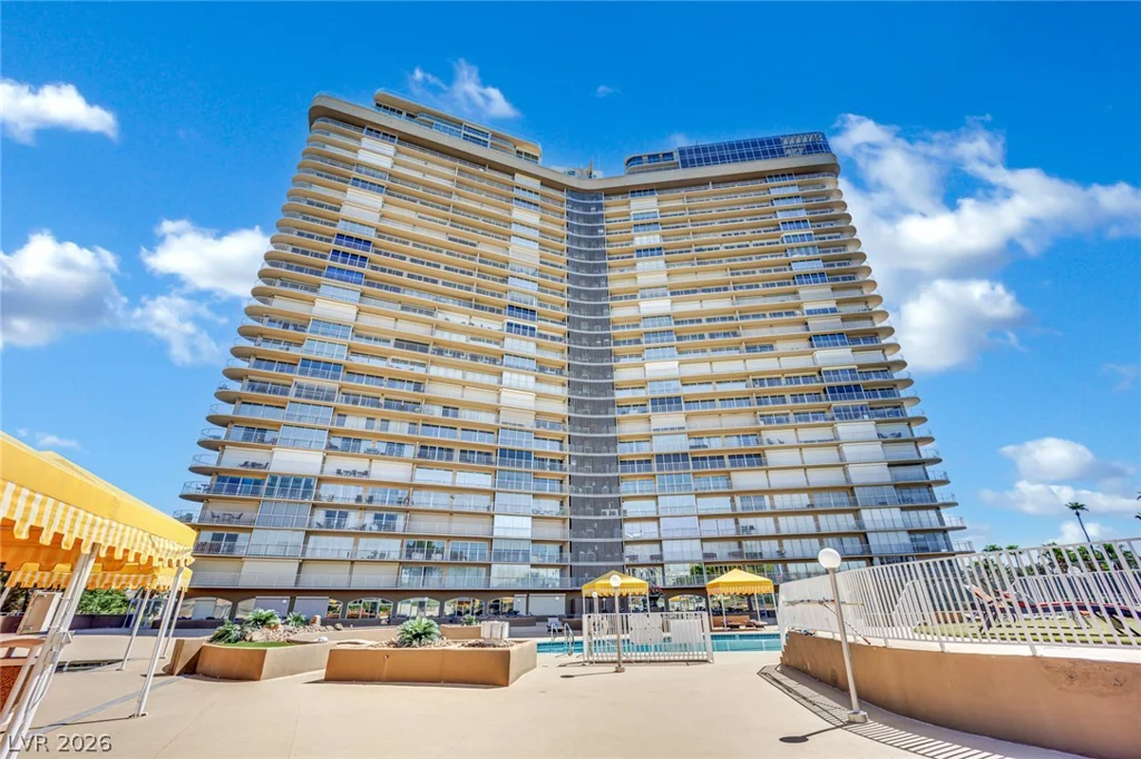 3111 Bel Air, Las Vegas, NV 89109