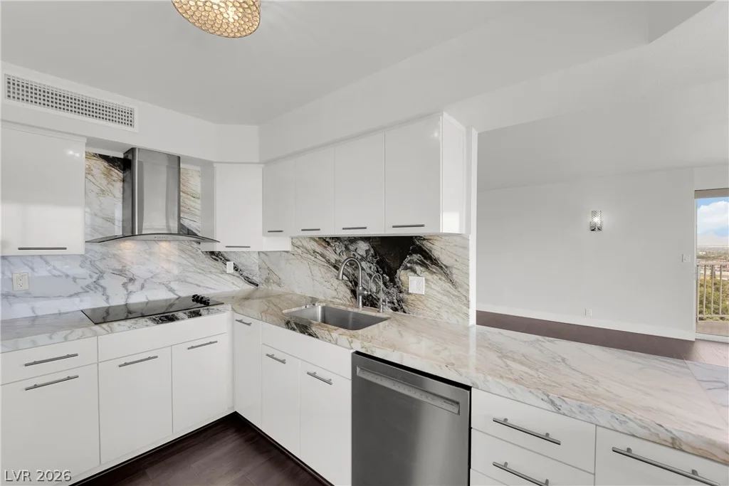 3111 Bel Air, Las Vegas, NV 89109