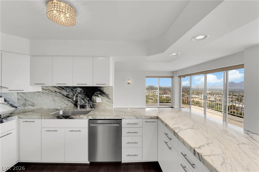3111 Bel Air, Las Vegas, NV 89109