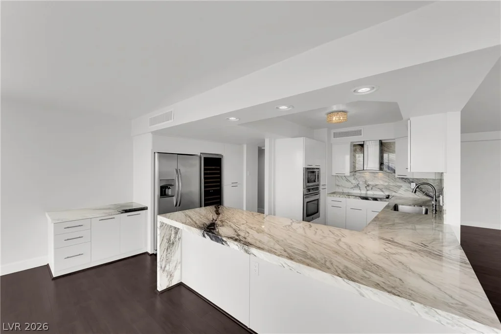3111 Bel Air, Las Vegas, NV 89109