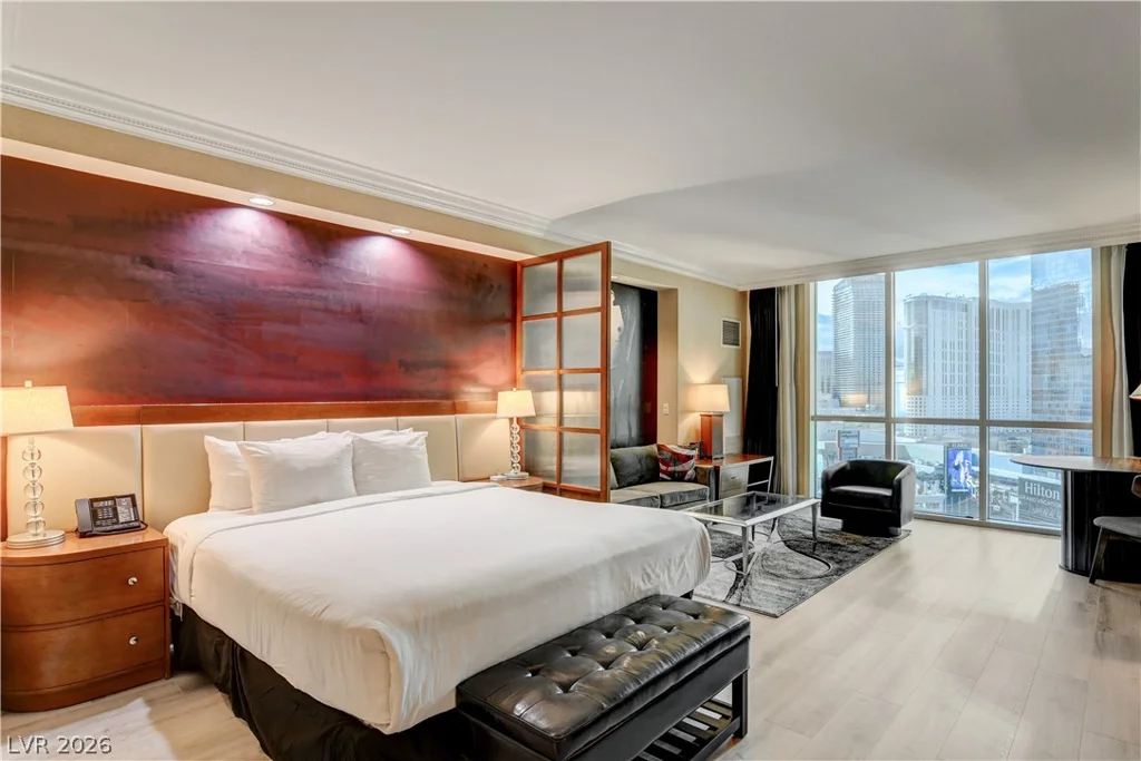 135 Harmon, Las Vegas, NV 89109