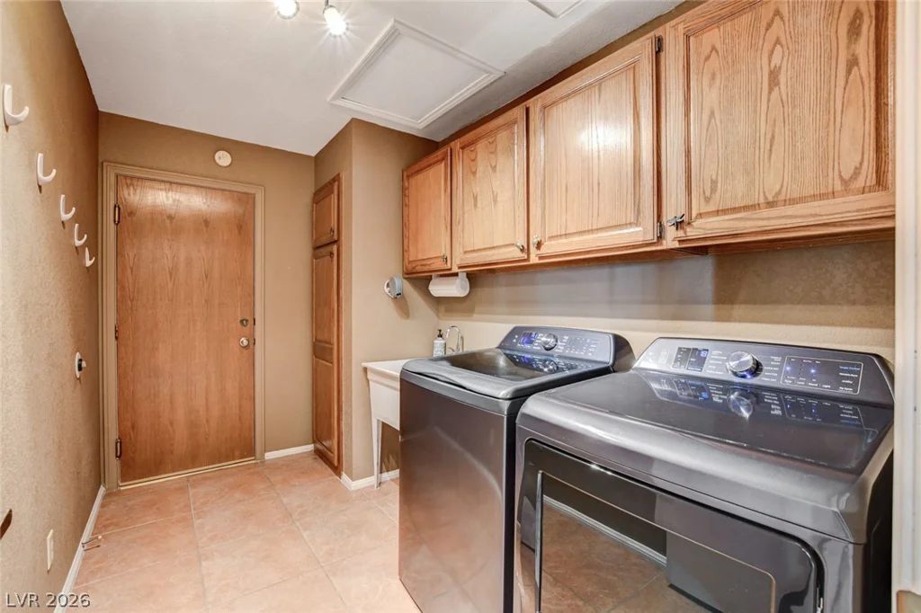 5020 Pacific Grove, Las Vegas, NV 89130
