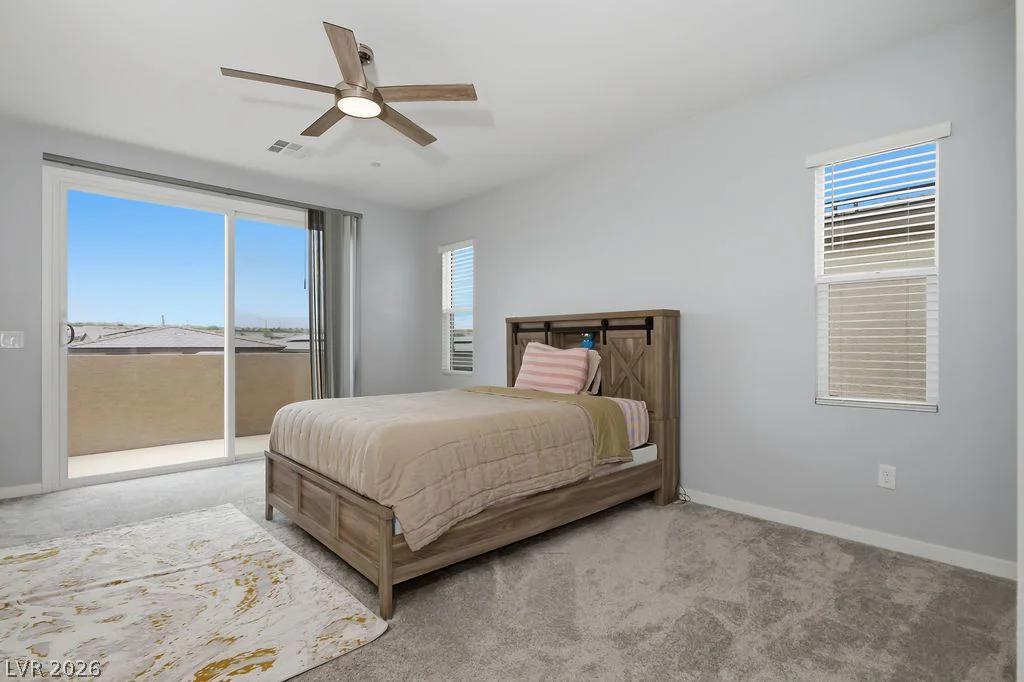 9829 Adrian Peak, Las Vegas, NV 89143
