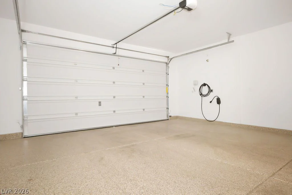 9829 Adrian Peak, Las Vegas, NV 89143