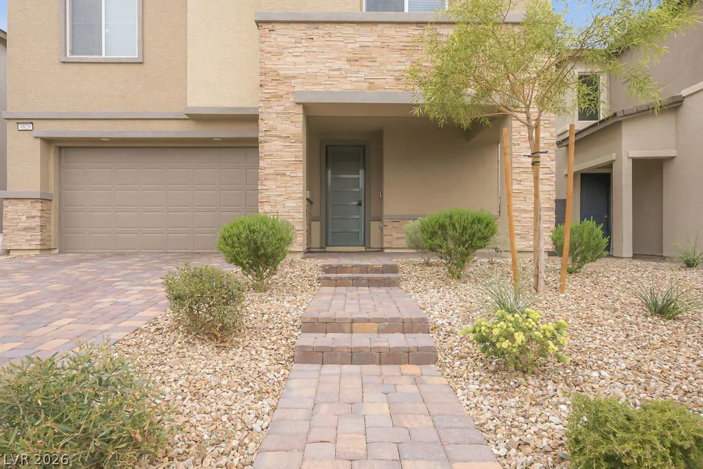 9829 Adrian Peak, Las Vegas, NV 89143