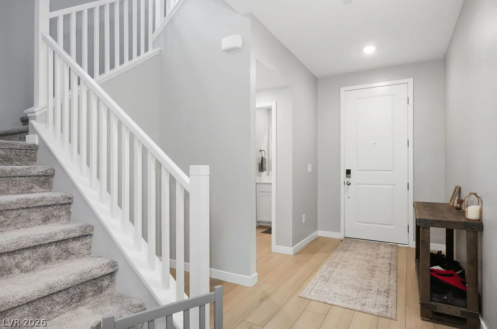 9829 Adrian Peak, Las Vegas, NV 89143
