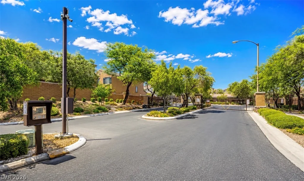 9834 Mandrake Falls, Las Vegas, NV 89178