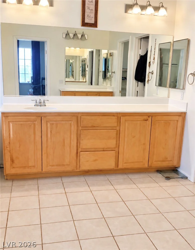 9834 Mandrake Falls, Las Vegas, NV 89178