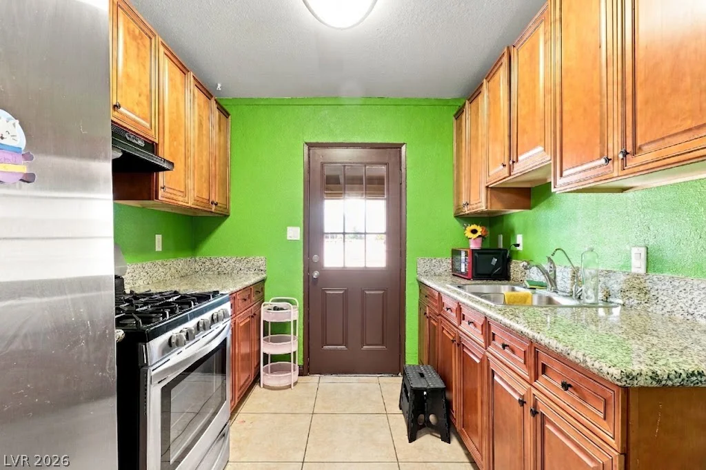 304 Minnesota, Las Vegas, NV 89107