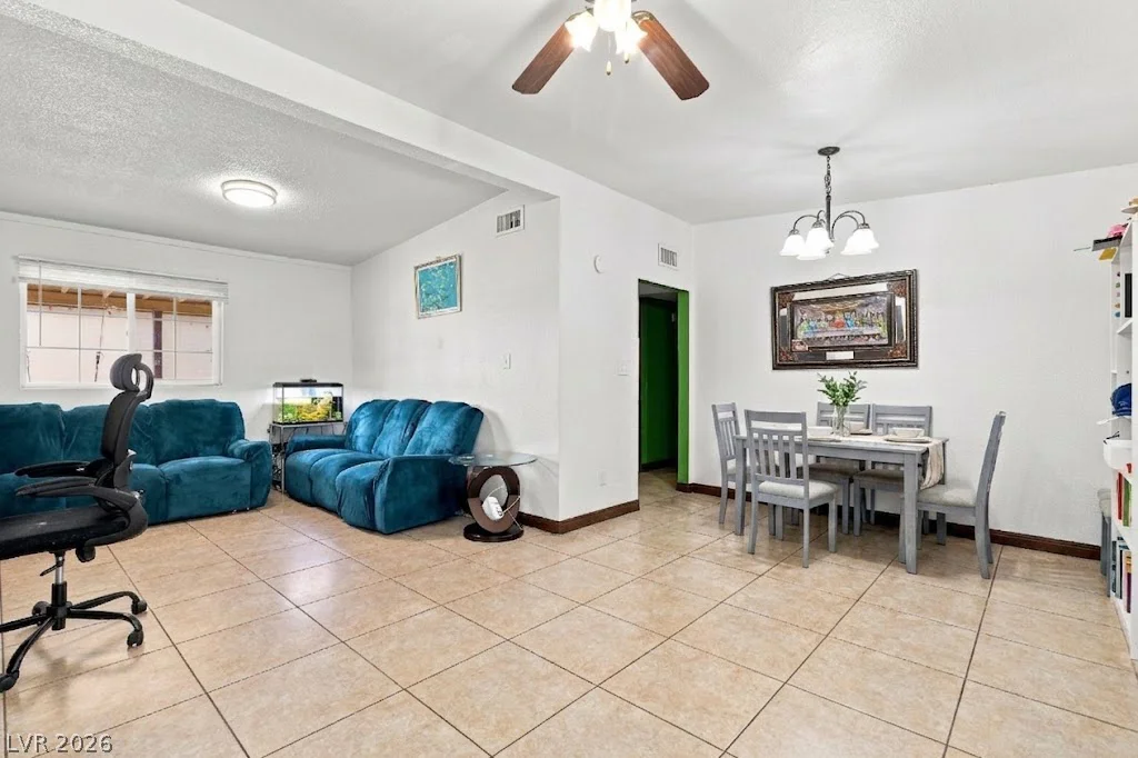 304 Minnesota, Las Vegas, NV 89107