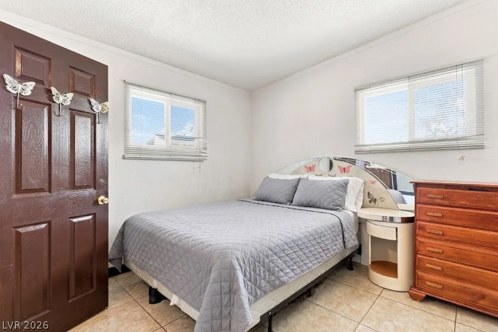 304 Minnesota, Las Vegas, NV 89107