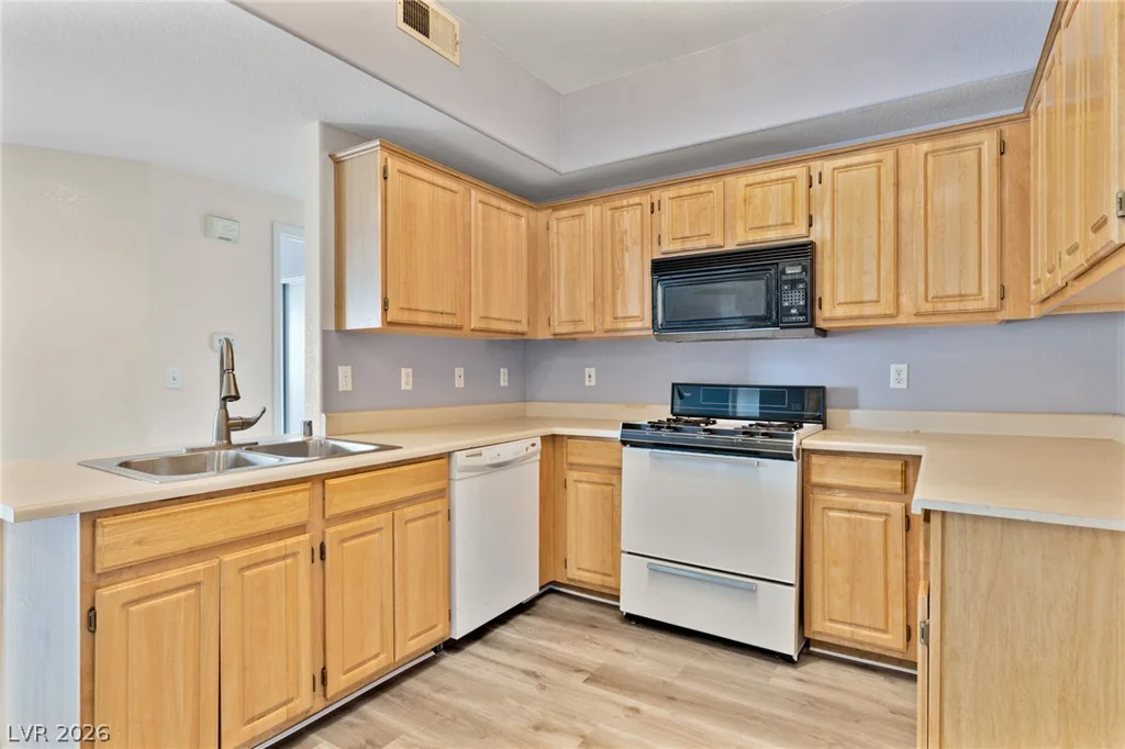 5655 Sahara, Las Vegas, NV 89142