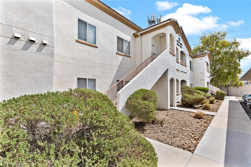 5655 Sahara, Las Vegas, NV 89142