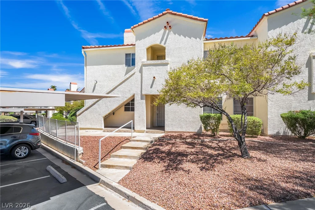 698 Racetrack, Henderson, NV 89015