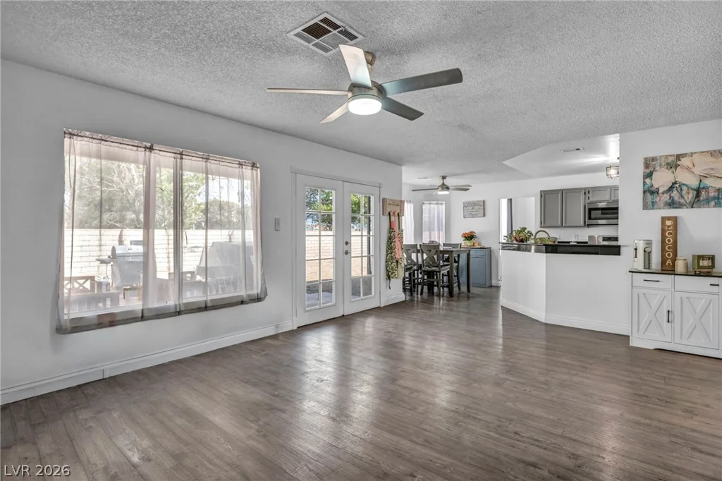 2940 Domino, Las Vegas, NV 89117