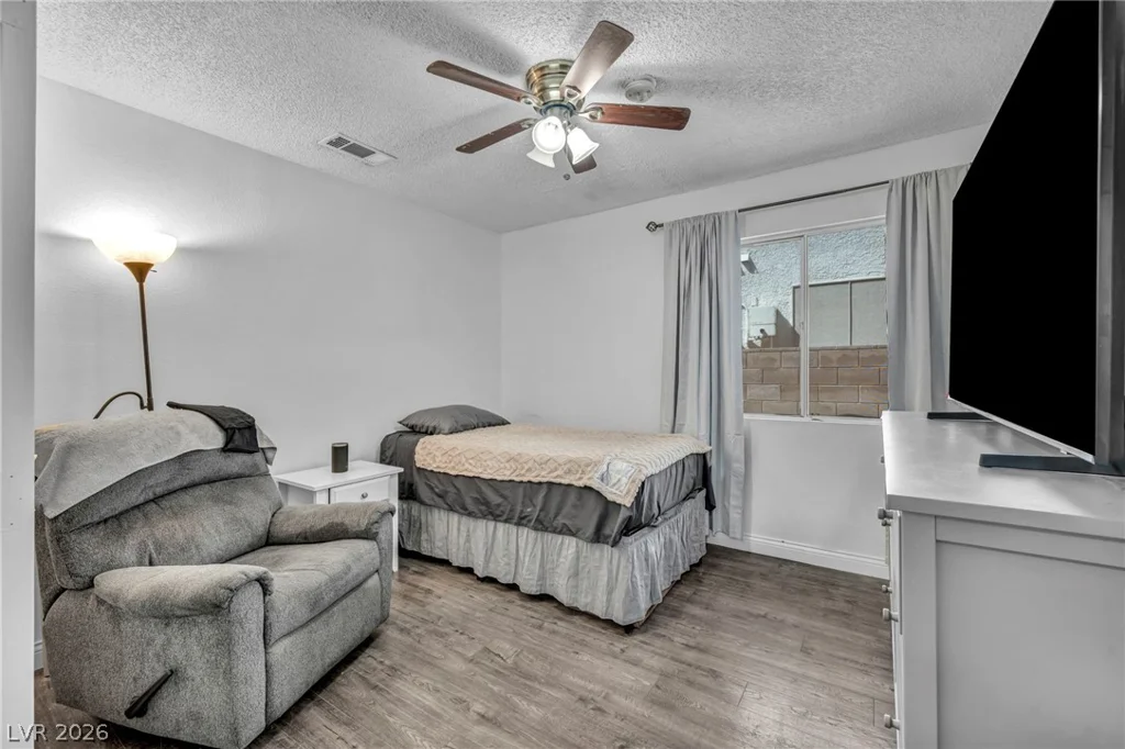 2940 Domino, Las Vegas, NV 89117