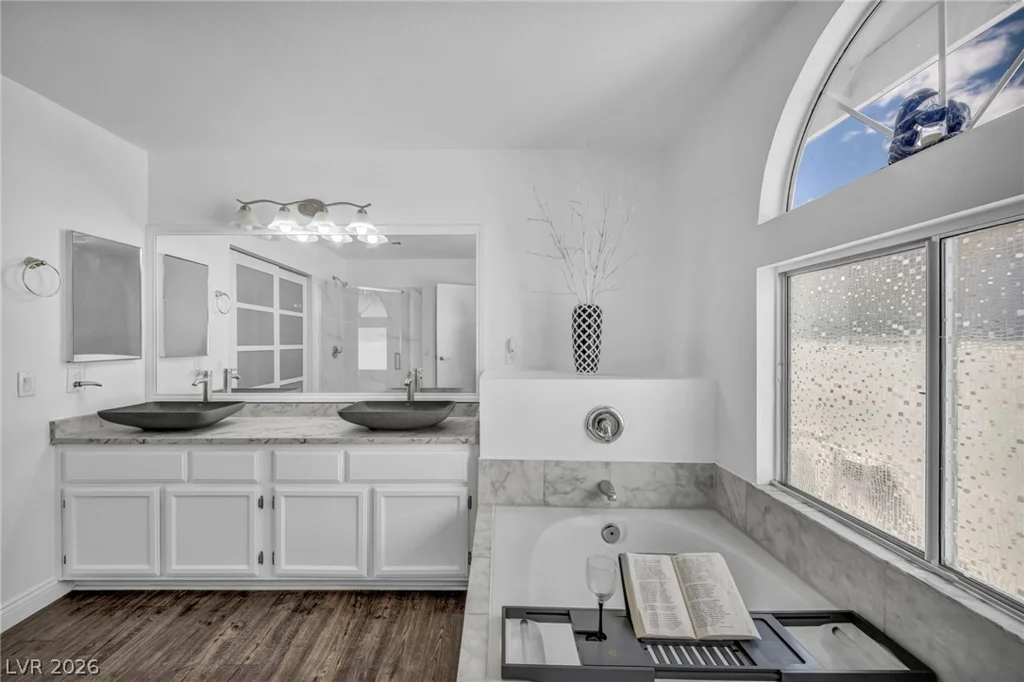 2940 Domino, Las Vegas, NV 89117