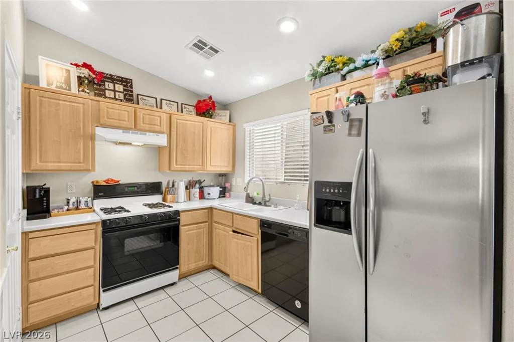832 Binbrook, Henderson, NV 89052
