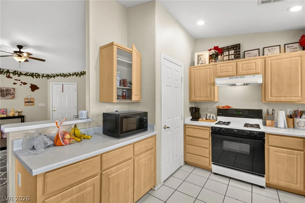 832 Binbrook, Henderson, NV 89052