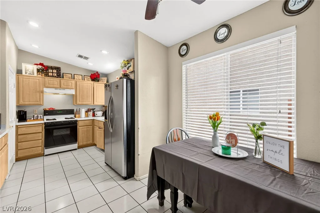 832 Binbrook, Henderson, NV 89052